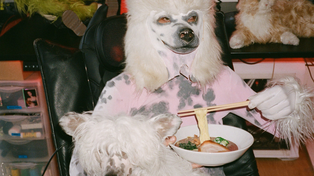 Claudia Mate: Chaos Archive - © naima