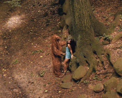 Emma Stern: Crashing - © naima