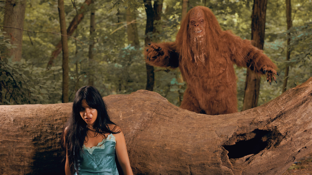 Emma Stern: Crashing - © naima