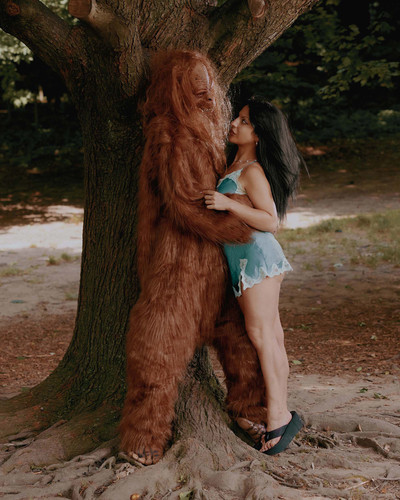 Emma Stern: Crashing - © naima